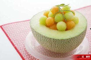 吃哈密瓜吃香蕉,夏日水果盛宴的甜蜜邂逅